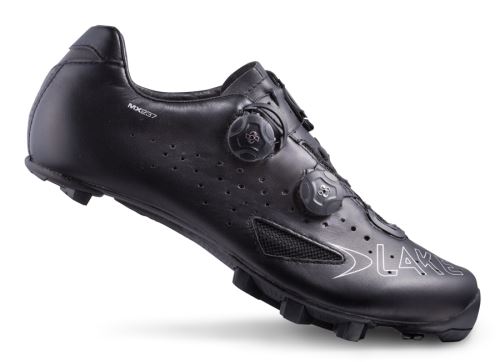 Tretry LAKE MX237 Carbon černé (239759)